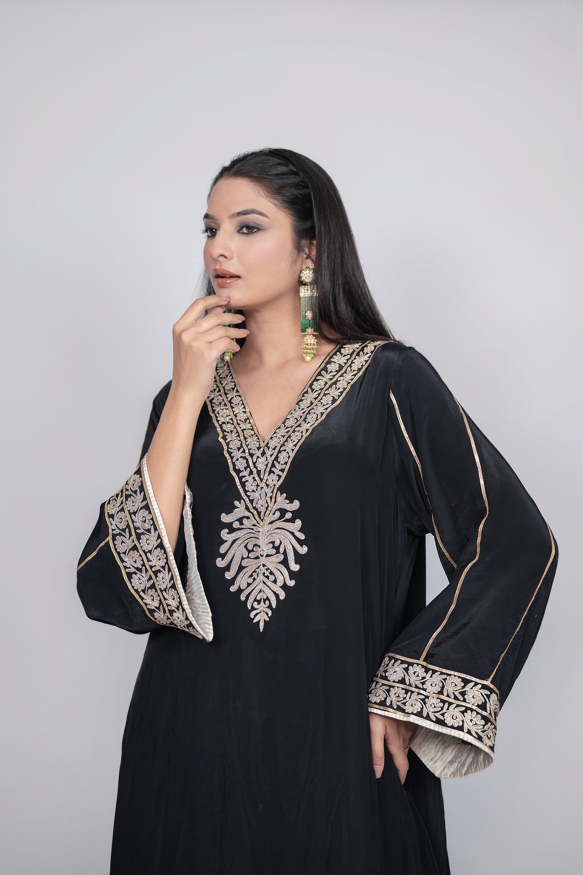 Siyah Raat | Black Night Embroidered Kaftan