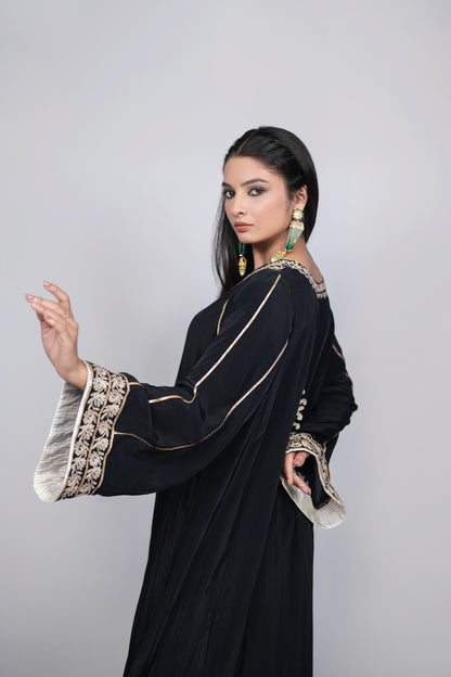 Siyah Raat | Black Night Embroidered Kaftan