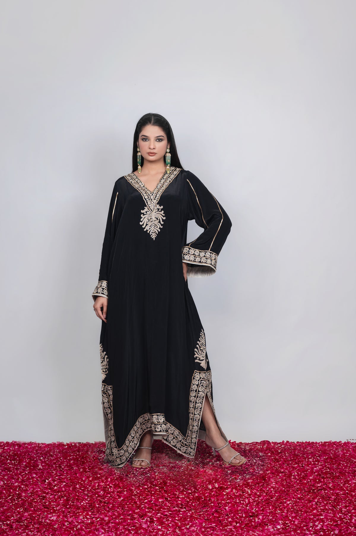 Siyah Raat | Black Night Embroidered Kaftan
