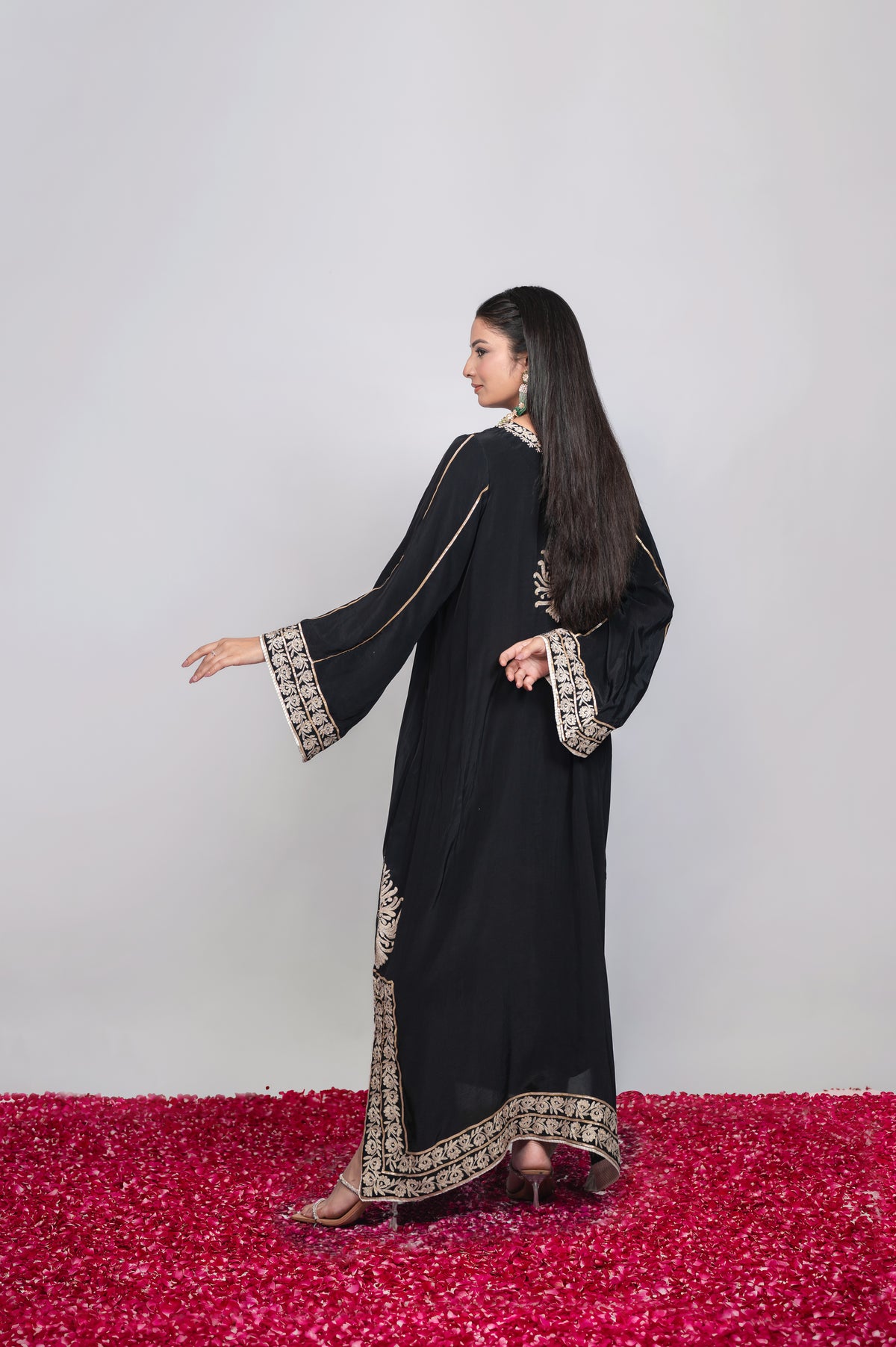 Siyah Raat | Black Night Embroidered Kaftan