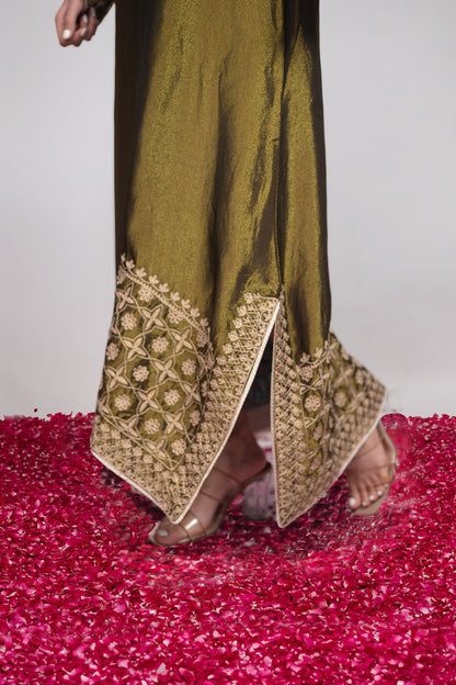 Zar-e-Shab | Deep Forest Embroidered Kaftan
