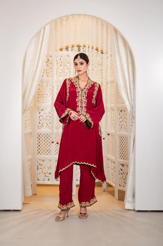 Zareen | Crimson Embroidered Cheran Set