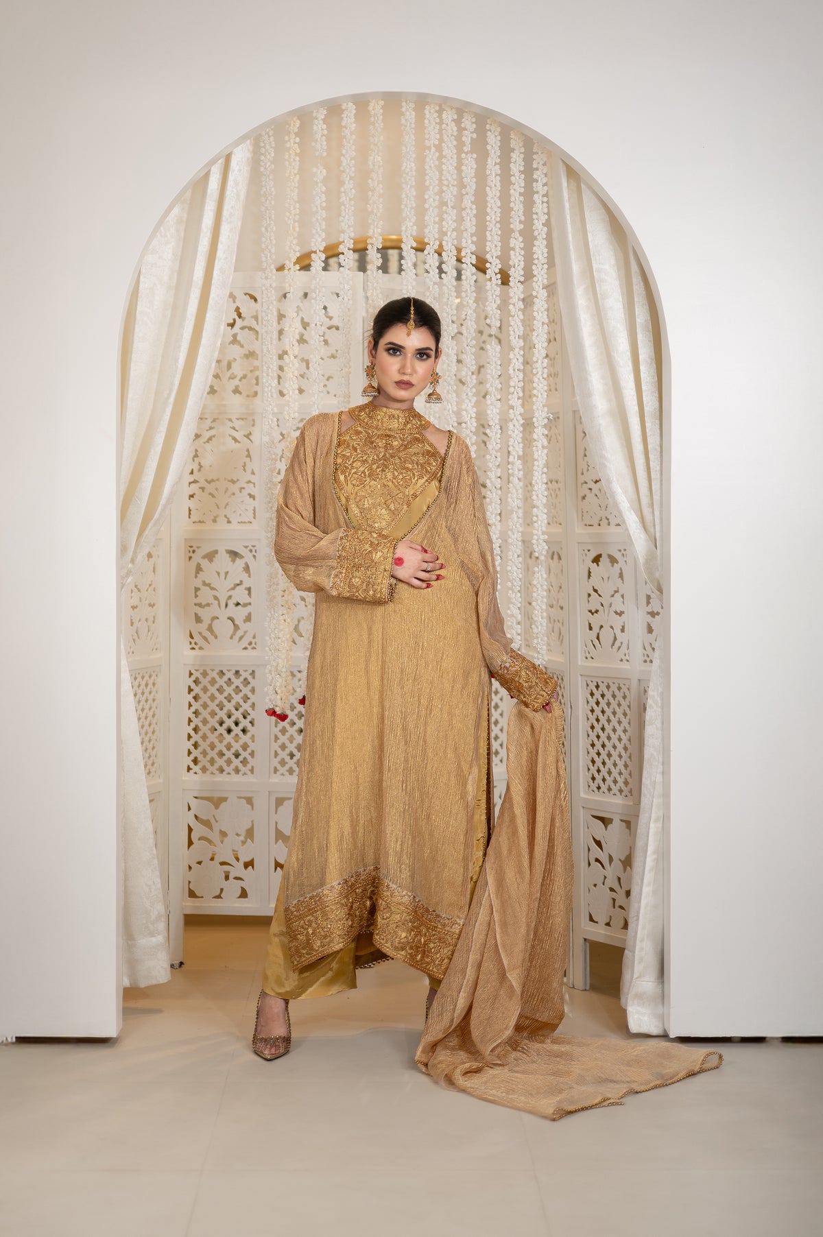 Shahzadi | Antique Gold Embroidered Tissue Suit