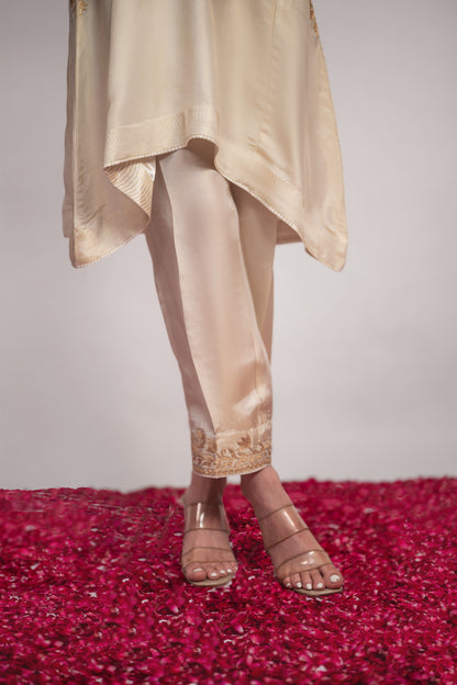 Aftab-e-Shaam | Ivory Embroidered Satin Tissue Pheran Set