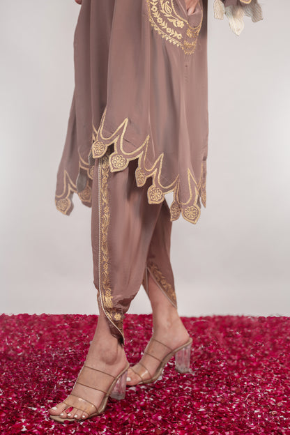 Shaam-e-Zar | Cappuccino Embroidered Pheran Set