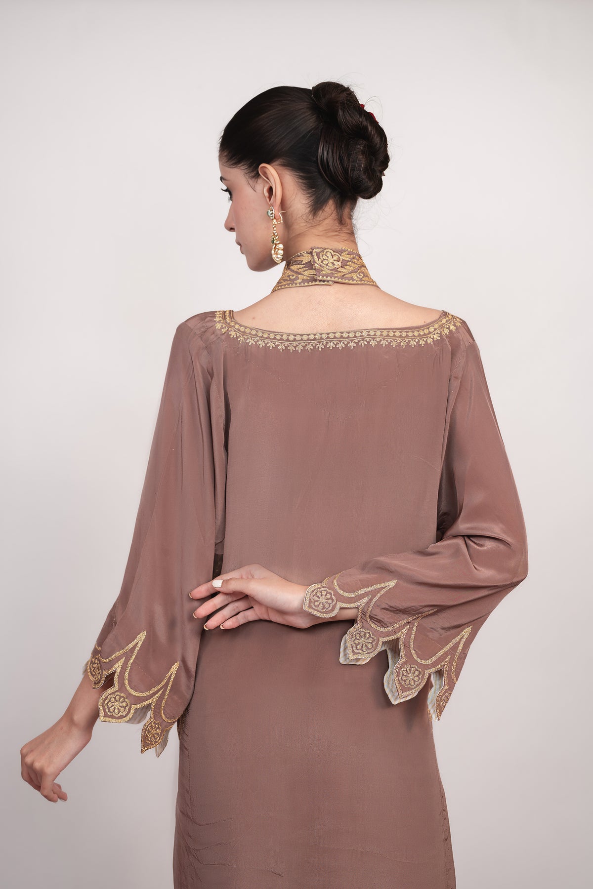 Shaam-e-Zar | Cappuccino Embroidered Pheran Set