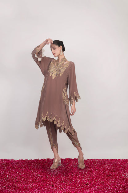 Shaam-e-Zar | Cappuccino Embroidered Pheran Set